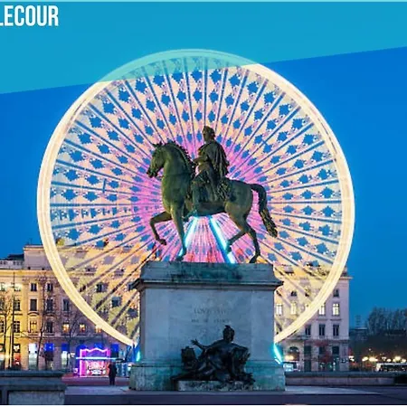 דירה Le Petit Debrousse, Confort Calme Et Parking